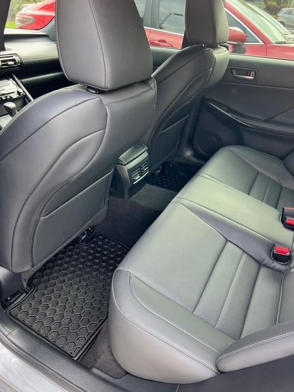 Lexus IS * 300 * CARFAX * БЕЗ ПЪРВОНАЧАЛНА ВНОСКА - изображение 9