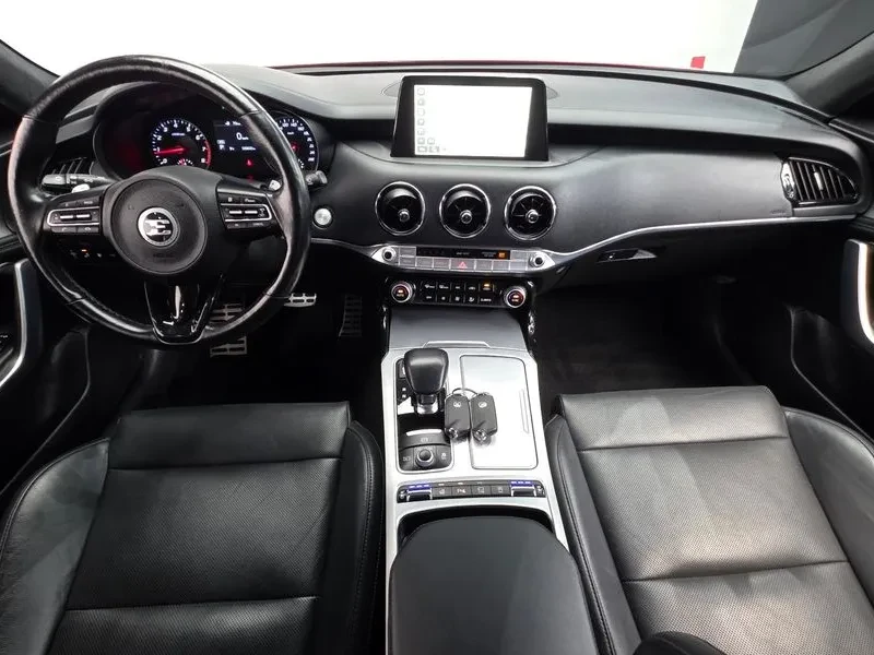 Kia Stinger 2.0 Turbo 2Wd Platinum, снимка 7 - Автомобили и джипове - 56118136