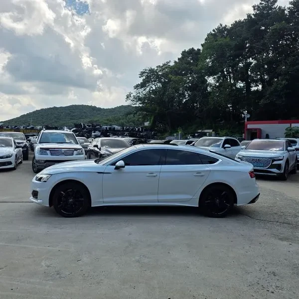 Audi A5 2.0 TFSI Quattro - САМО 30% АВАНС, снимка 3 - Автомобили и джипове - 56270771