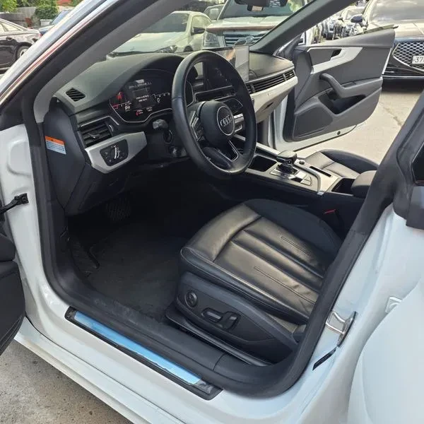 Audi A5 2.0 TFSI Quattro - САМО 30% АВАНС, снимка 9 - Автомобили и джипове - 56270771