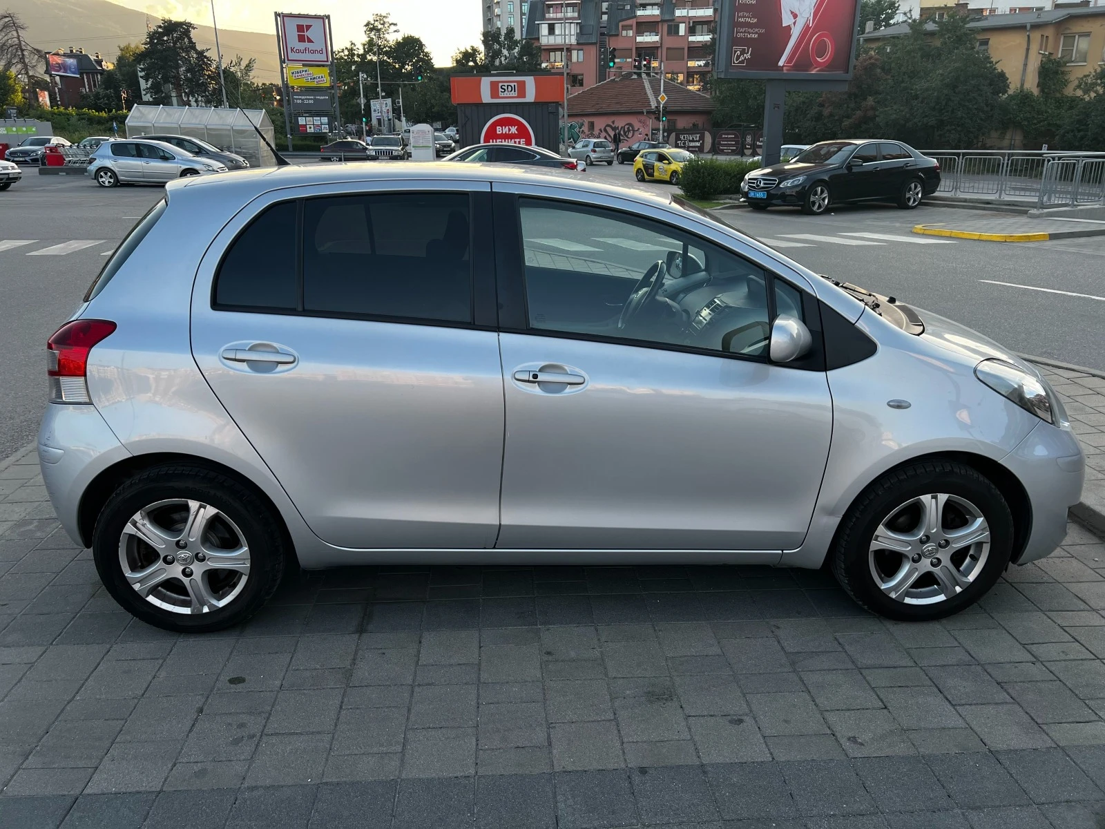 Toyota Yaris 1.33 Dual VVT-i - изображение 7