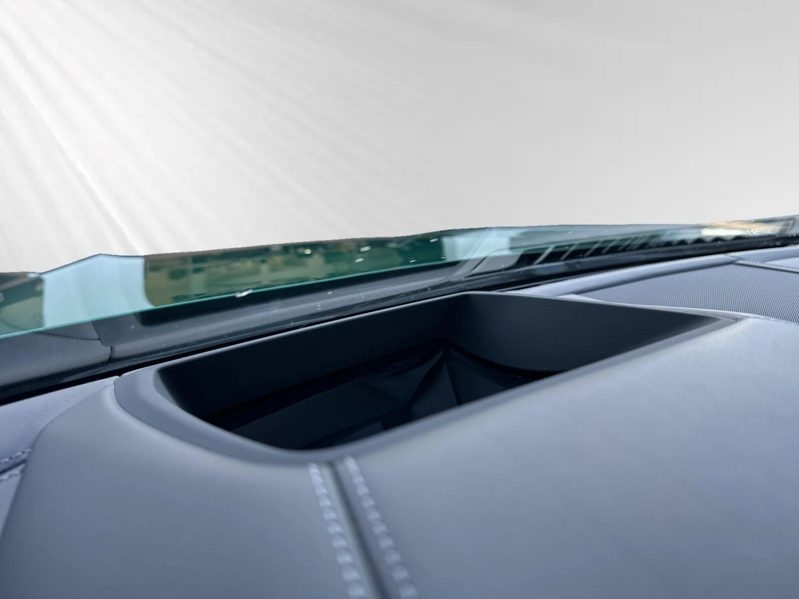 BMW M8 Competition Cabrio = Individual= Гаранция - изображение 7