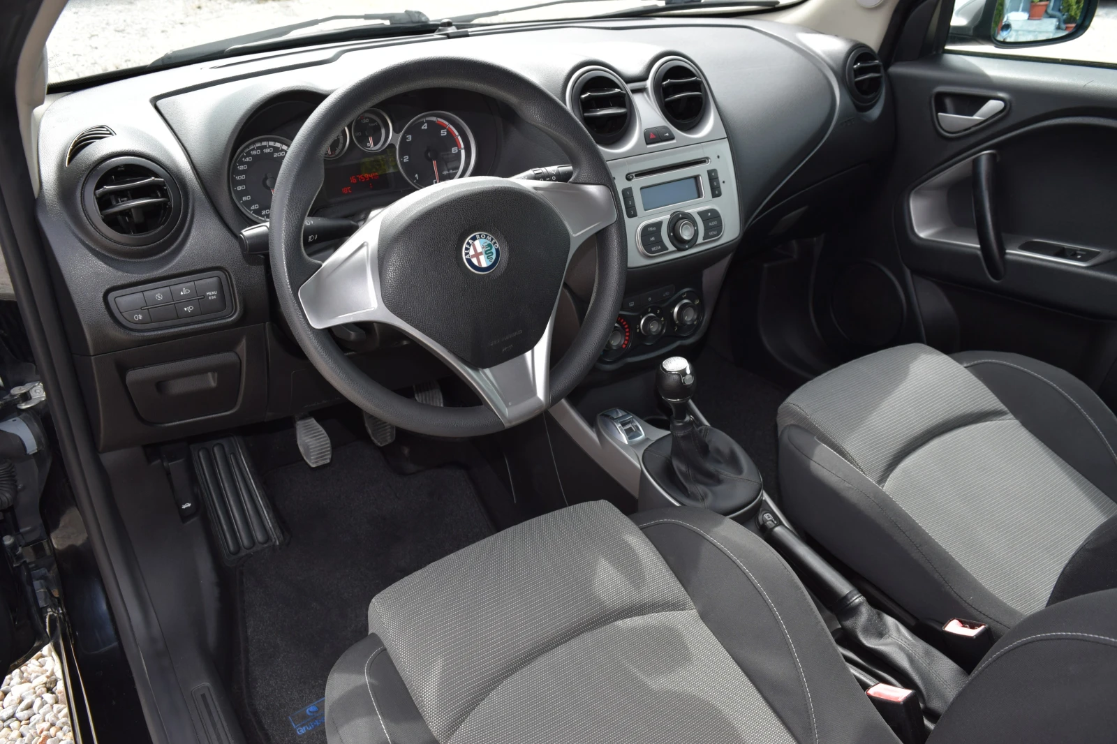 Alfa Romeo MiTo 1.3 multijet EURO5B - изображение 10