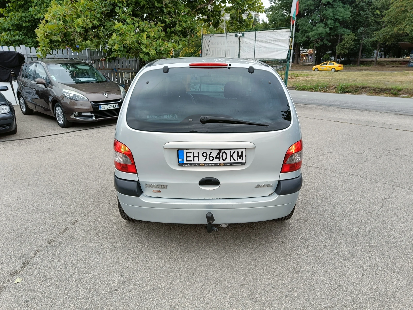 Renault Scenic 1.6 BARTER 105 - изображение 6