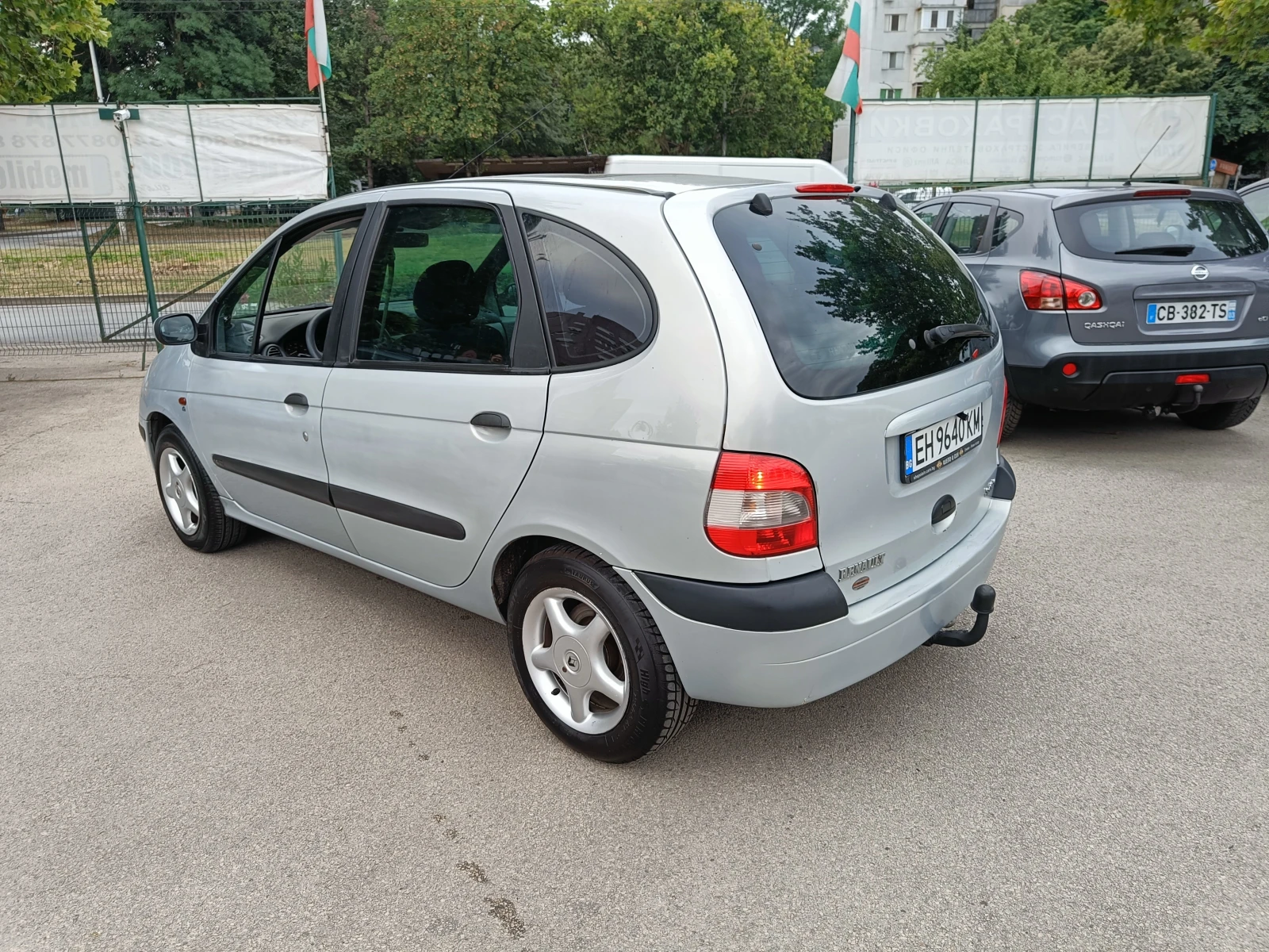 Renault Scenic 1.6 BARTER 105 - изображение 7