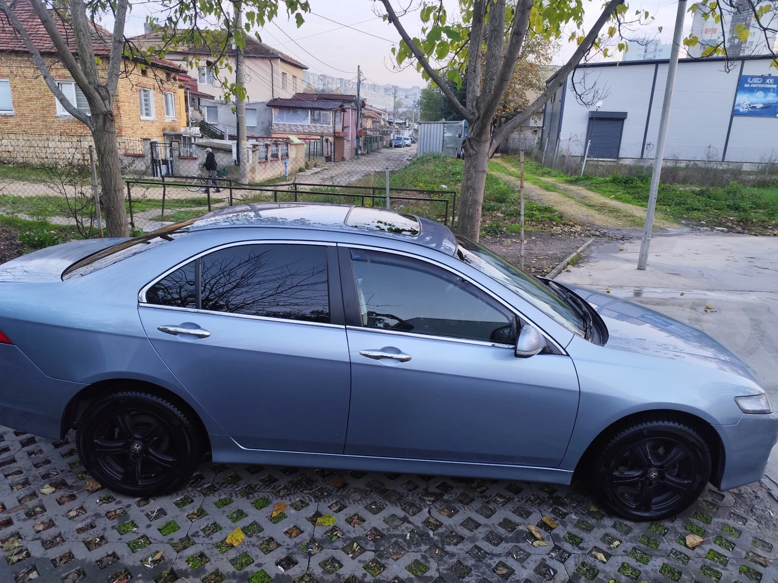 Honda Accord 2.0-155 .  | Mobile.bg   11