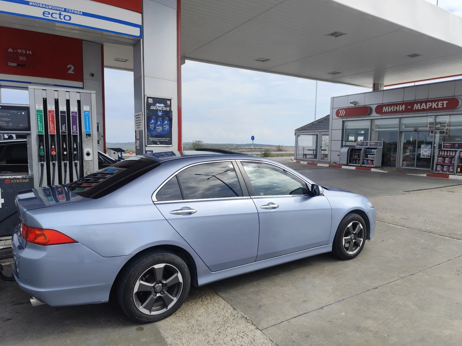 Honda Accord 2.0-155 КС. Автомат - изображение 2