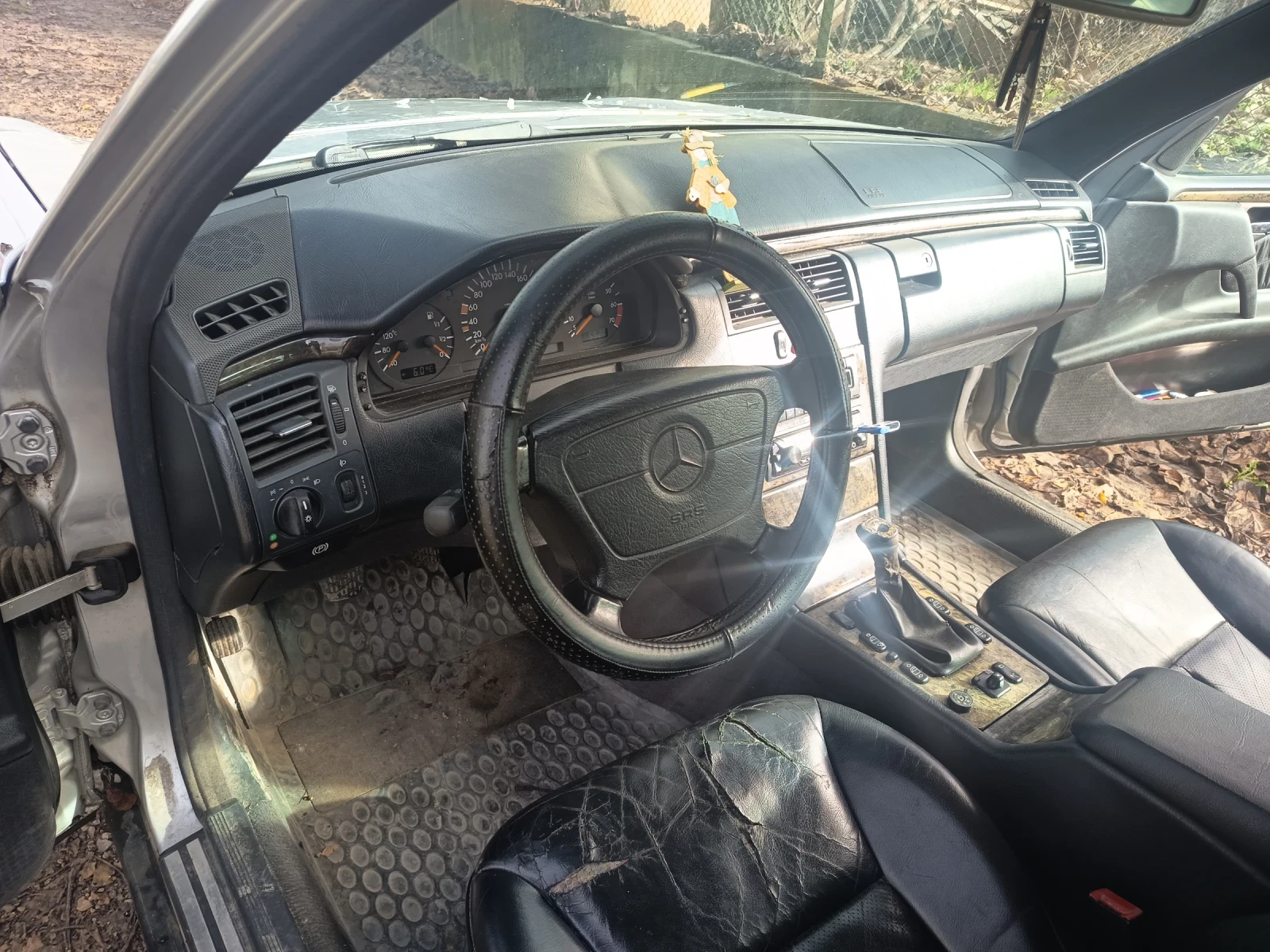 Mercedes-Benz E 200 | Mobile.bg   9