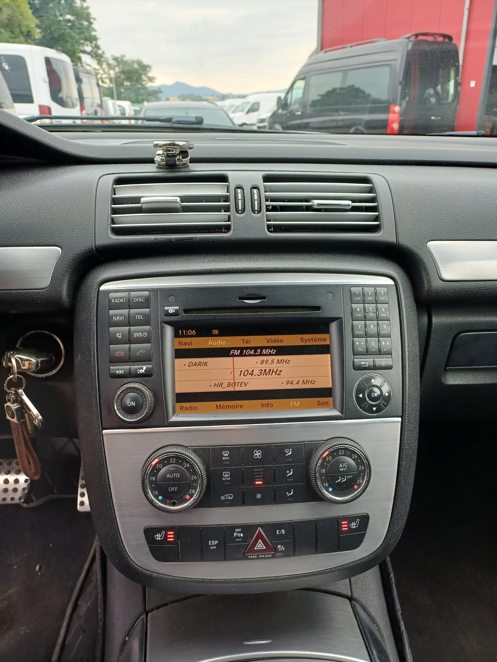 Mercedes-Benz R 300 350cdi - изображение 9