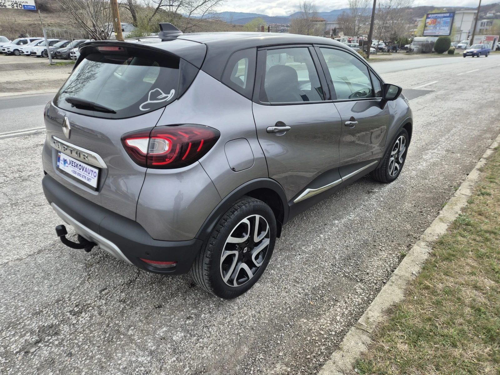 Renault Captur 1.5dci Face-lift , снимка 6 - Автомобили и джипове - 53957056