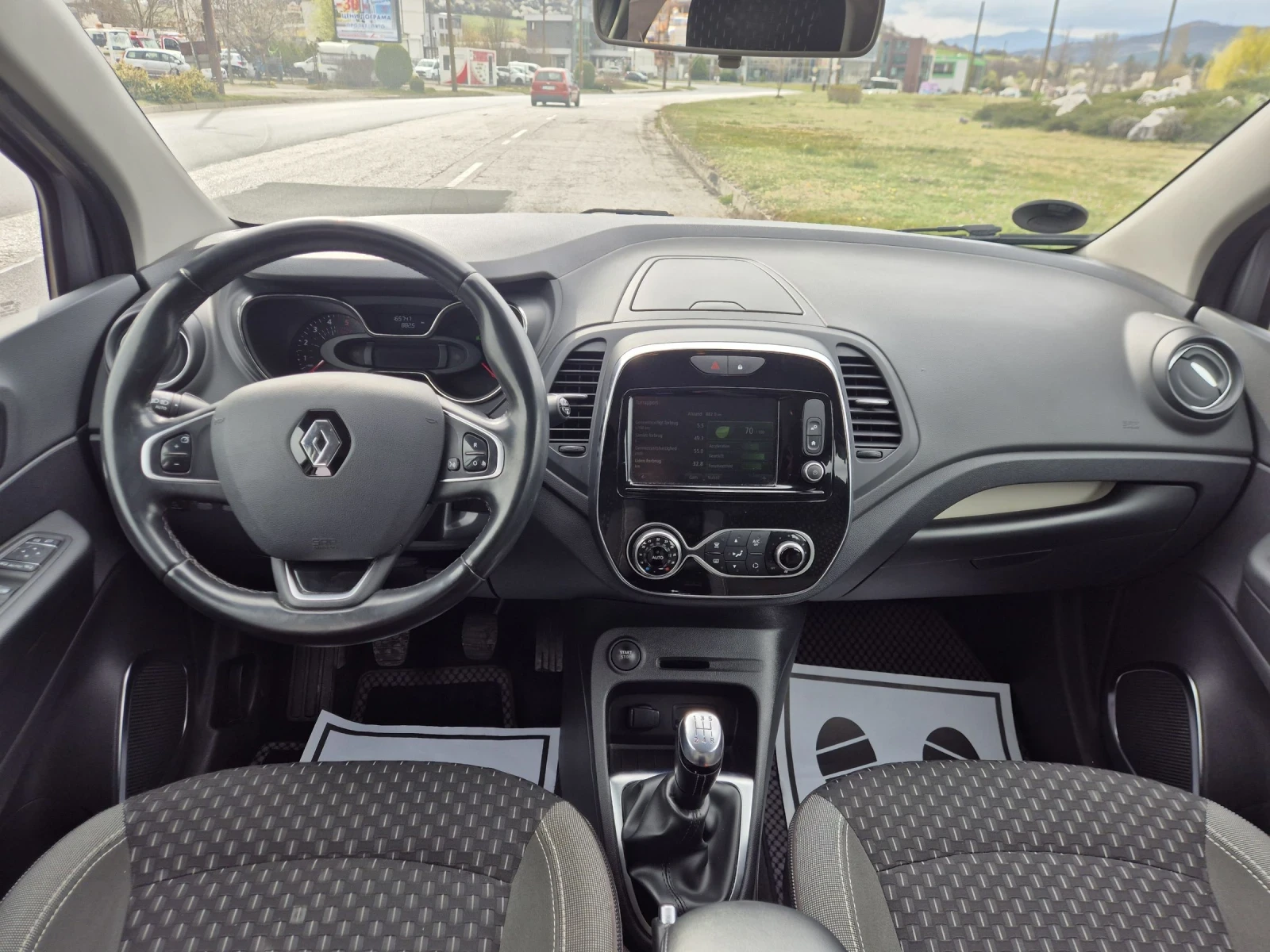 Renault Captur 1.5dci Face-lift , снимка 7 - Автомобили и джипове - 53957056