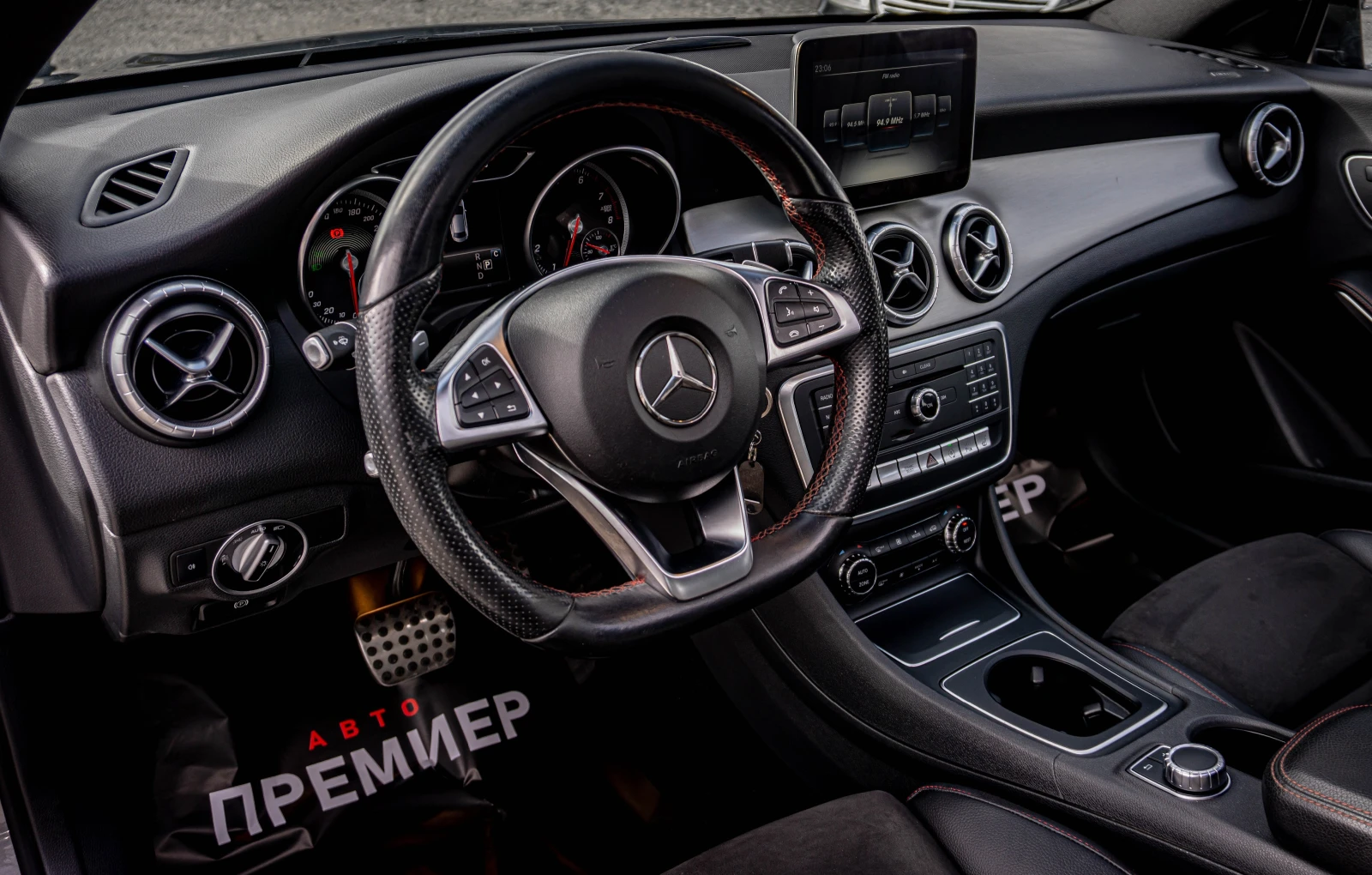 Mercedes-Benz CLA 250 4MATIC-КАТО НОВ-РЕАЛНИ КМ!, снимка 8 - Автомобили и джипове - 54082007