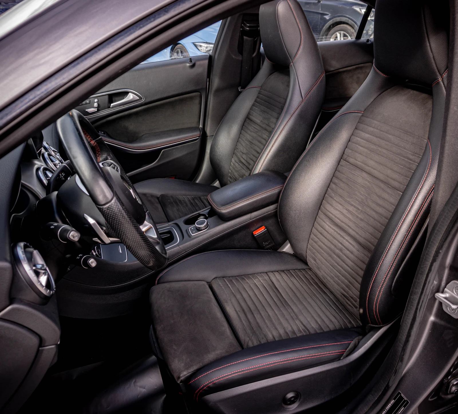 Mercedes-Benz CLA 250 4MATIC-КАТО НОВ-РЕАЛНИ КМ!, снимка 11 - Автомобили и джипове - 54082007