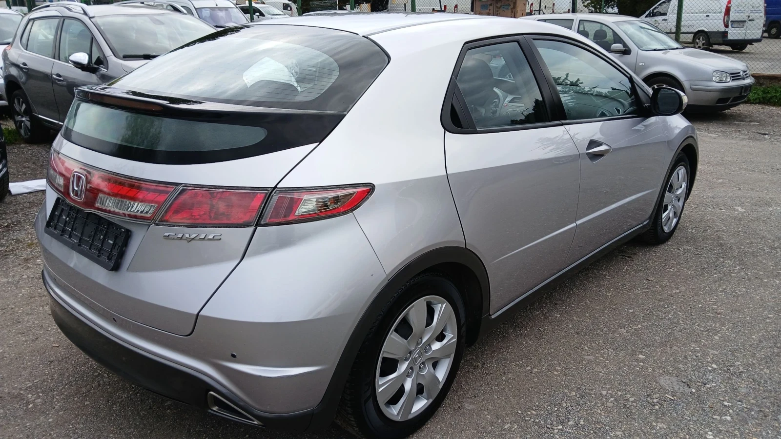 Honda Civic 1, 4i GAZ FACELIFT, снимка 4 - Автомобили и джипове - 54259840