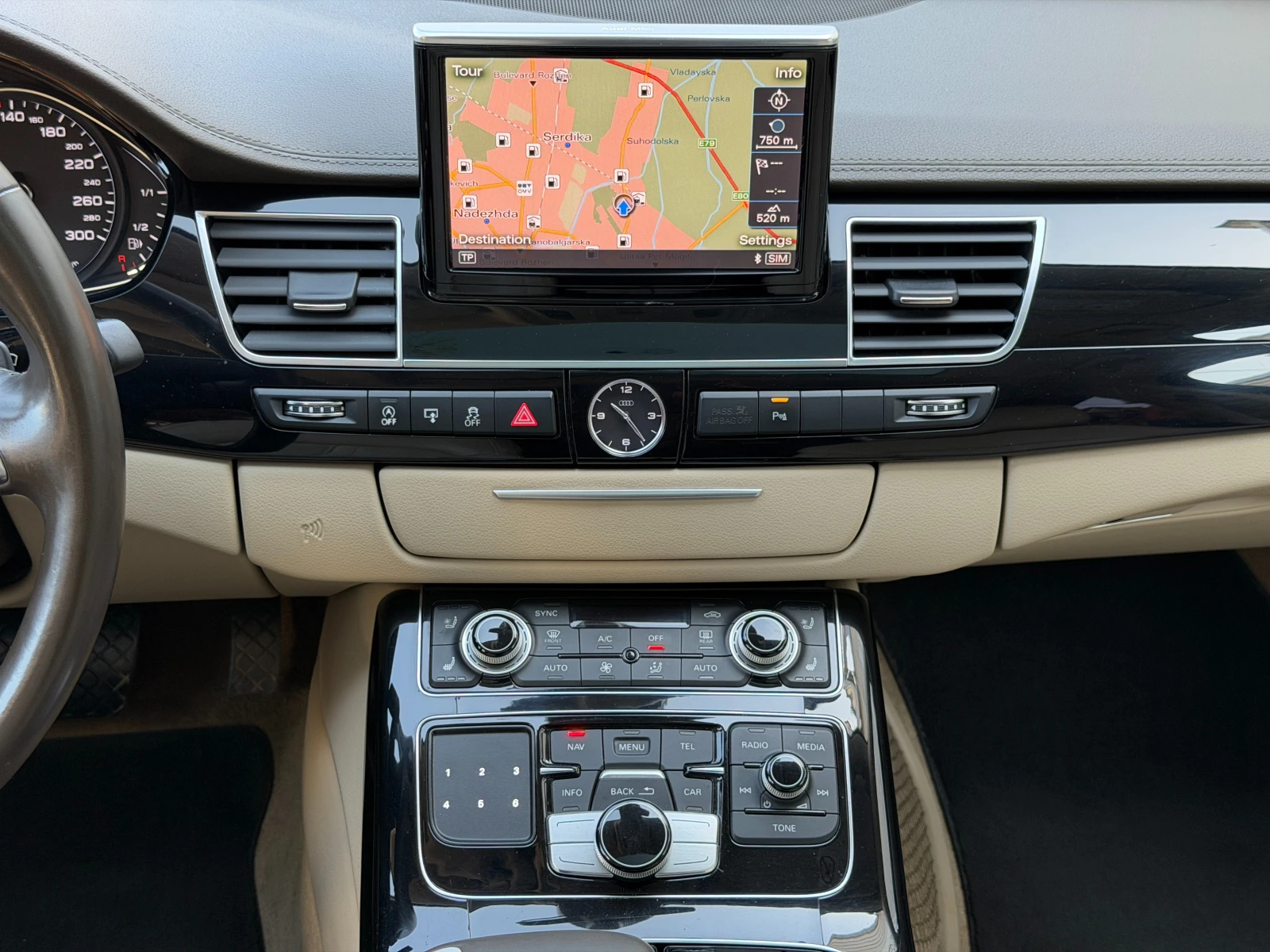 Audi A8 3.0TDI* ПЪЛНА СЕРВИЗНА ИСТОРИЯ, снимка 10 - Автомобили и джипове - 54303725