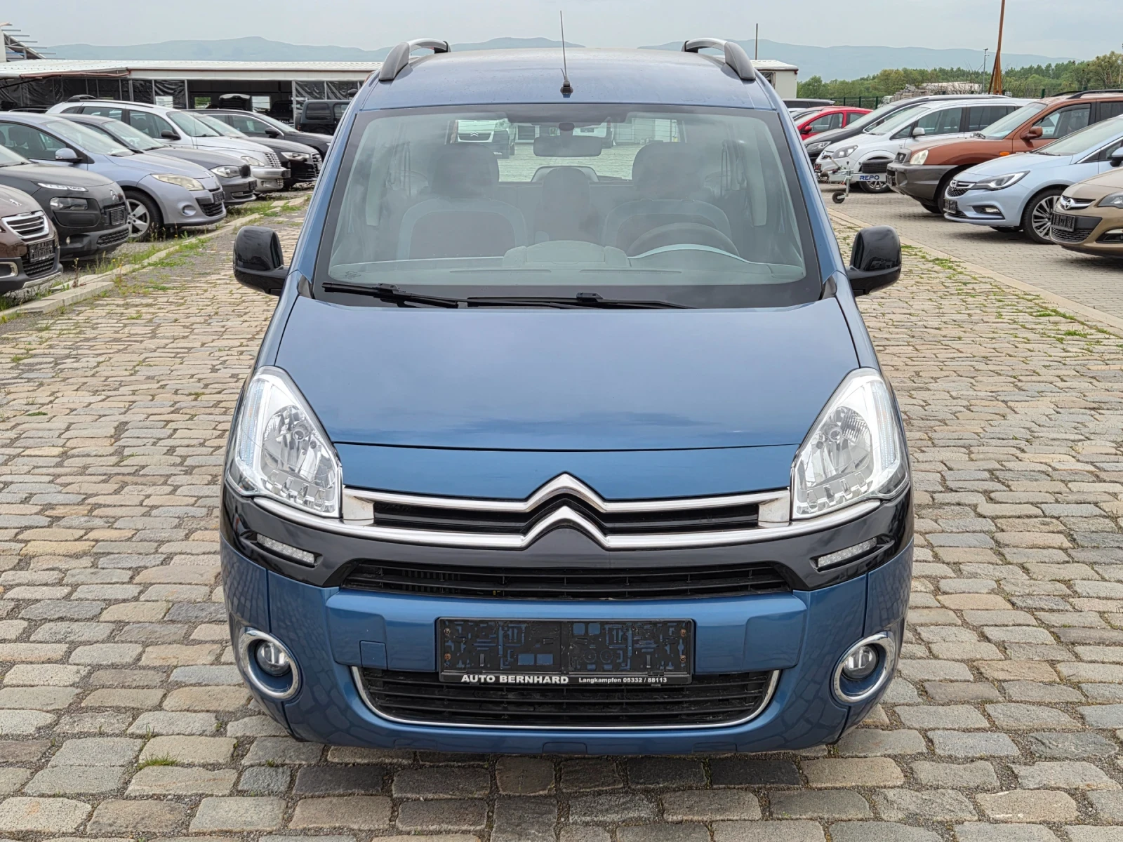Citroen Berlingo 1.6HDI 92кс EURO 5, снимка 2 - Автомобили и джипове - 54472099