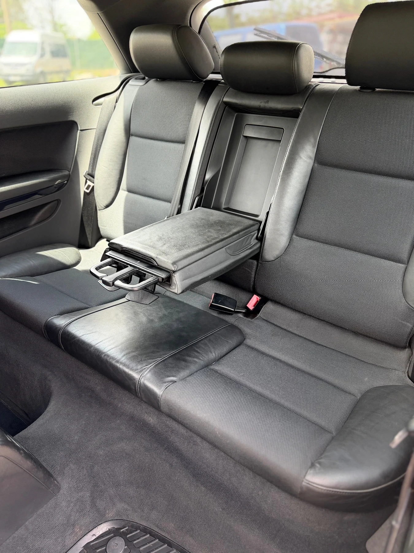 Audi A3 2.0 TDI / S-Line / BOSE / Xenon, снимка 13 - Автомобили и джипове - 54516709