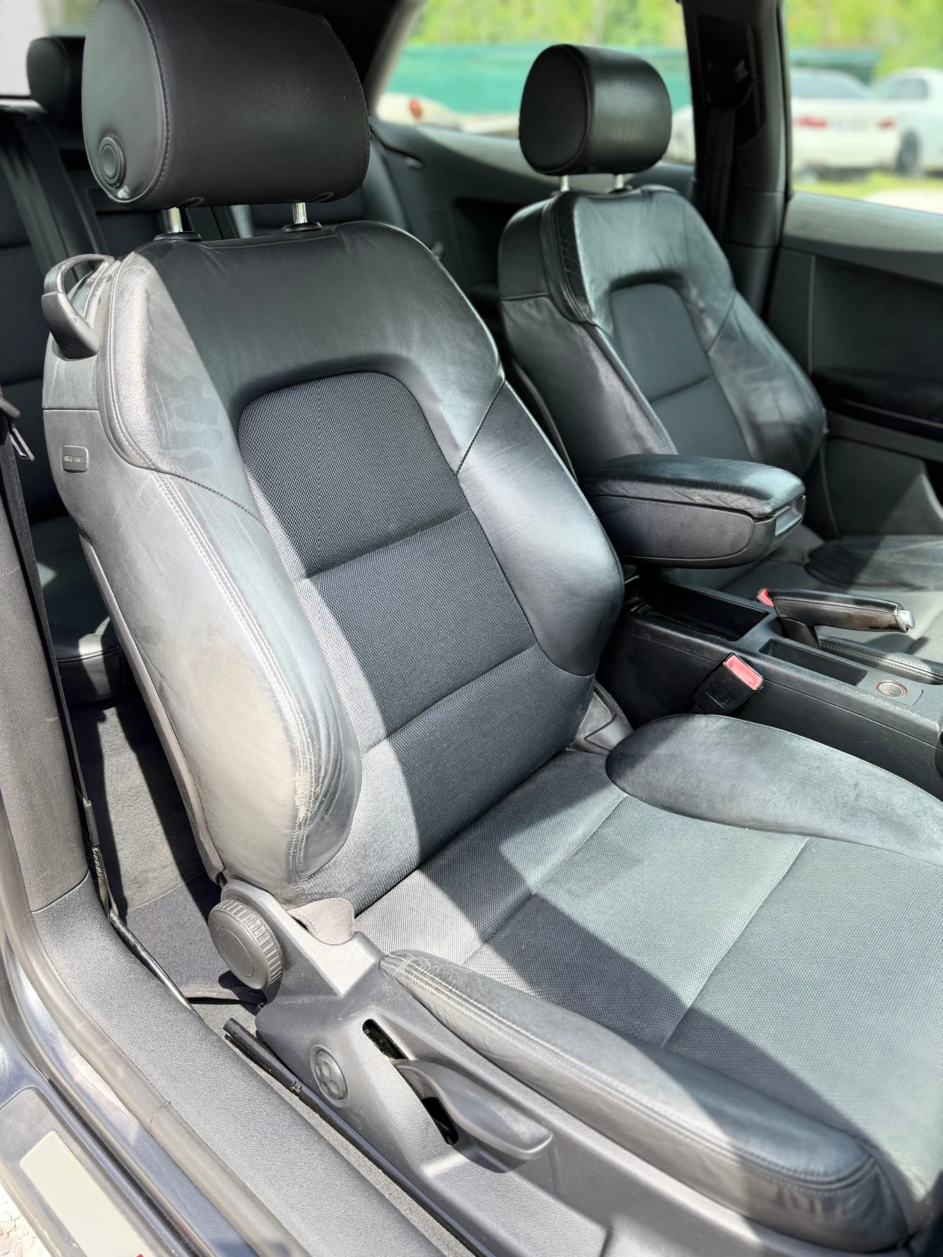 Audi A3 2.0 TDI / S-Line / BOSE / Xenon, снимка 11 - Автомобили и джипове - 54516709