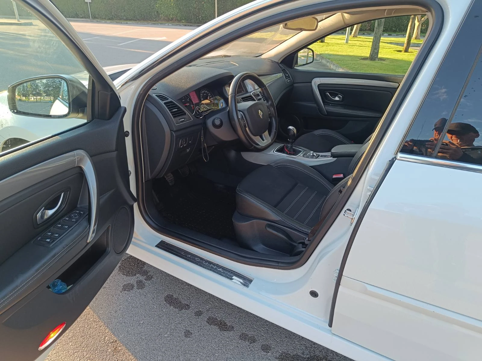 Renault Laguna Grand Tour 4 Control, снимка 13 - Автомобили и джипове - 54584256