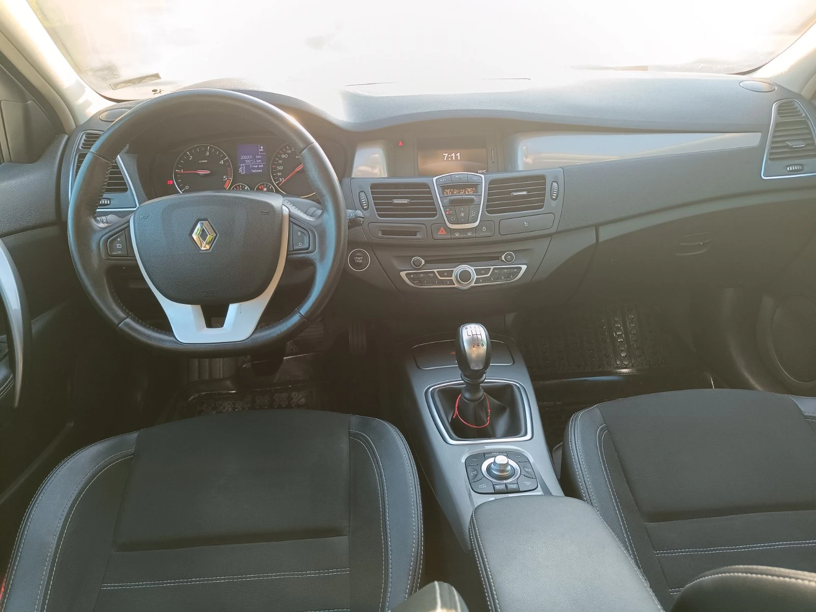 Renault Laguna Grand Tour 4 Control, снимка 9 - Автомобили и джипове - 54584256