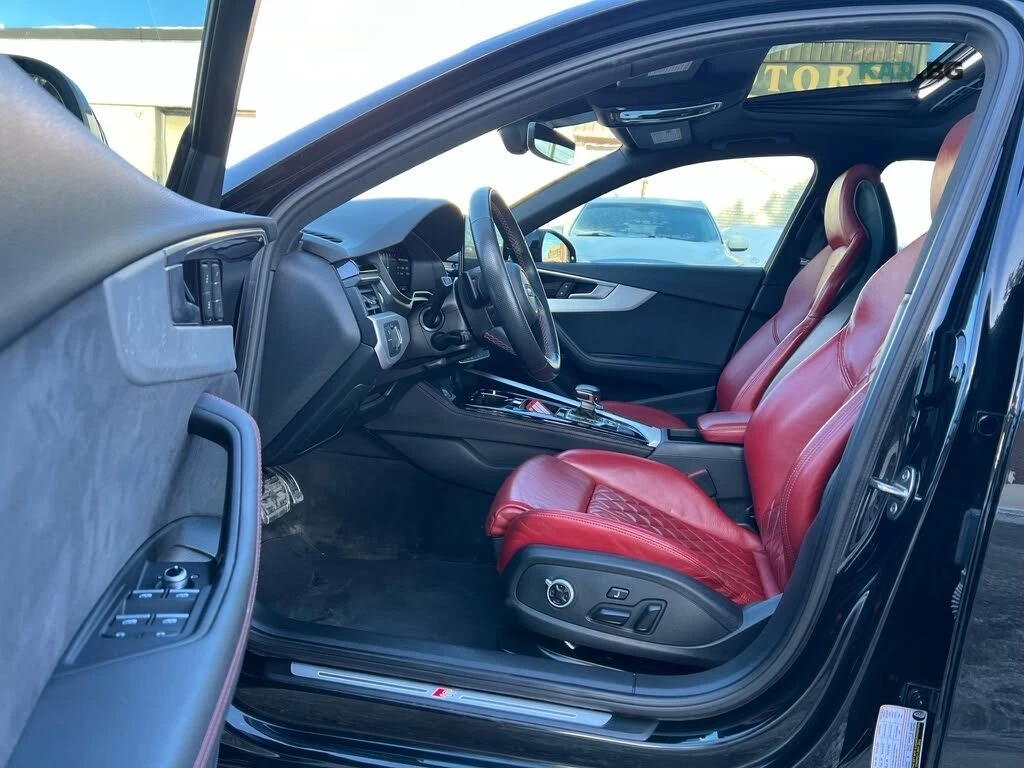 Audi S4 3.0TFSI* quattro* АвтоКредит* (ЦЕНА ДО БГ)* , снимка 10 - Автомобили и джипове - 54766870