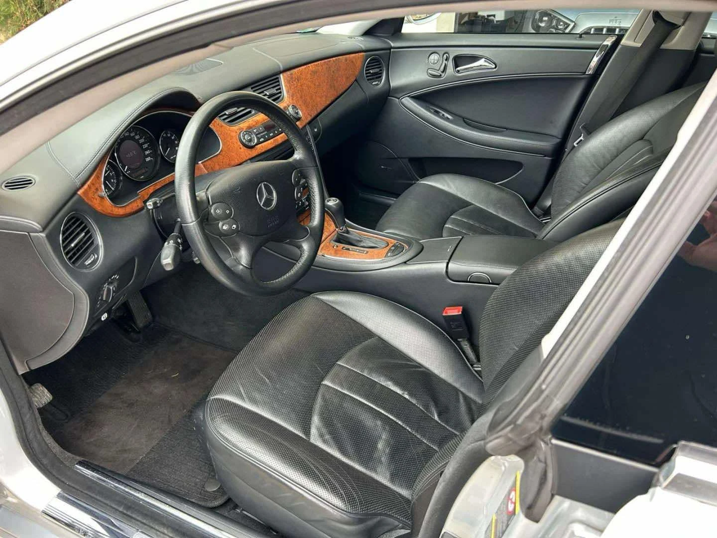 Mercedes-Benz CLS 350 CGI, снимка 6 - Автомобили и джипове - 55051374