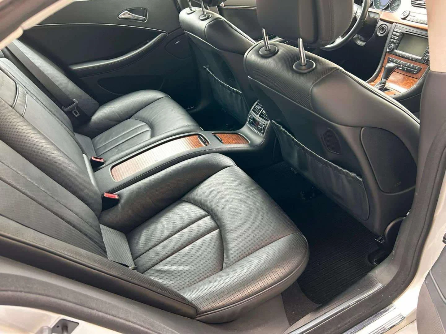 Mercedes-Benz CLS 350 CGI, снимка 9 - Автомобили и джипове - 55051374