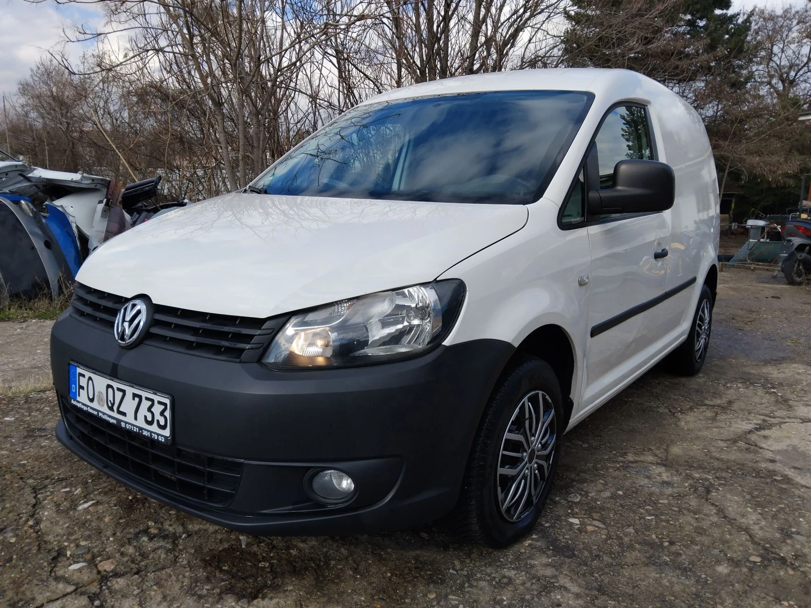 VW Caddy 1.6 tdi, снимка 11 - Автомобили и джипове - 55391425