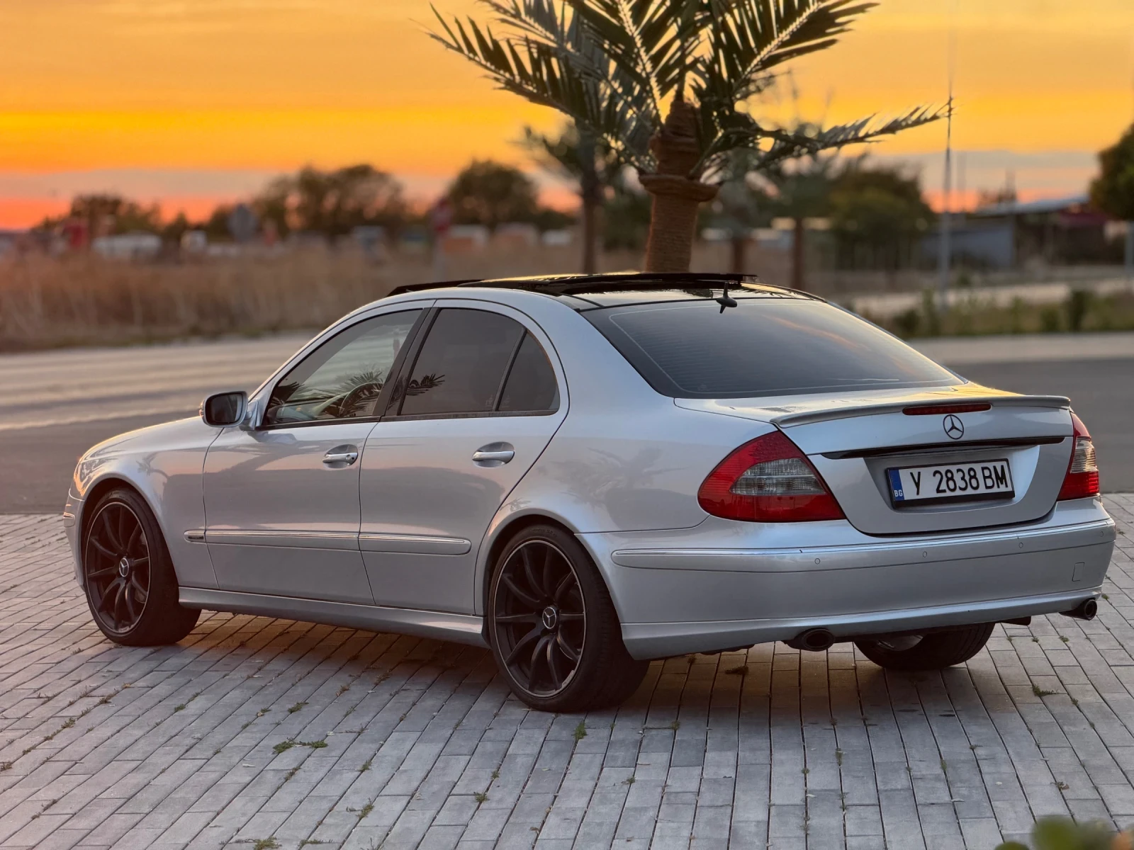 Mercedes-Benz E 280 CDI, снимка 4 - Автомобили и джипове - 56684206