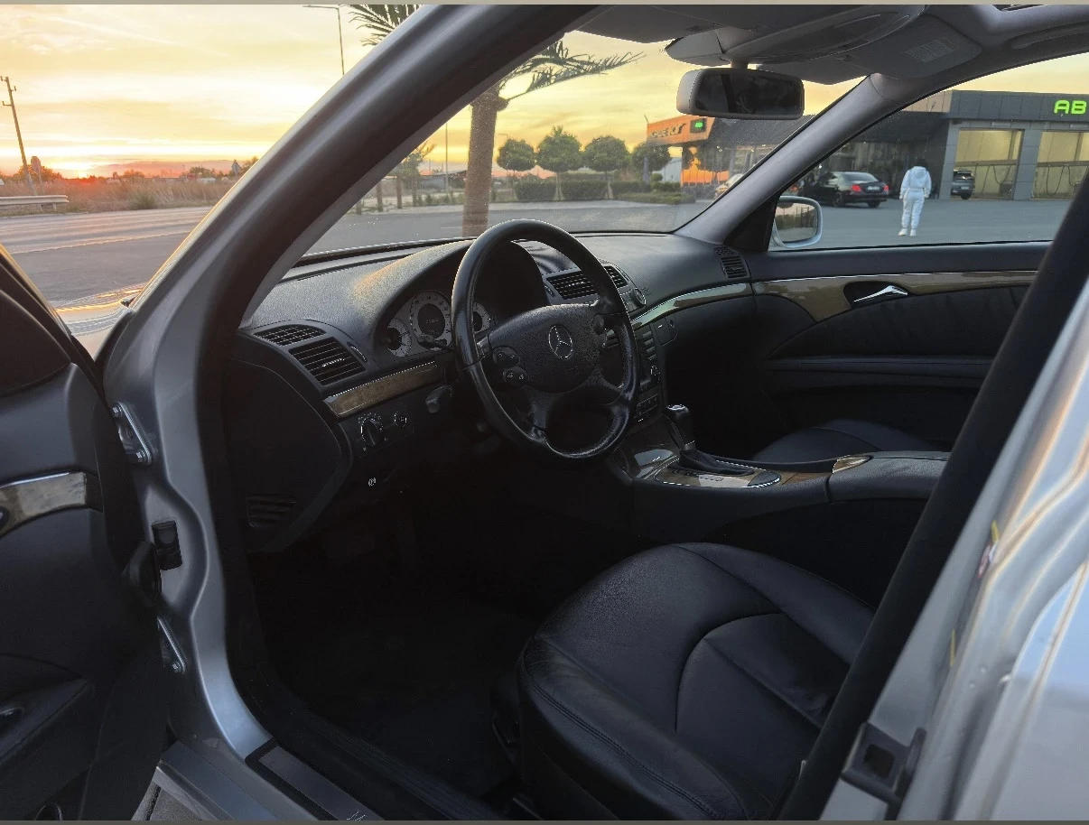 Mercedes-Benz E 280 CDI, снимка 5 - Автомобили и джипове - 56684206
