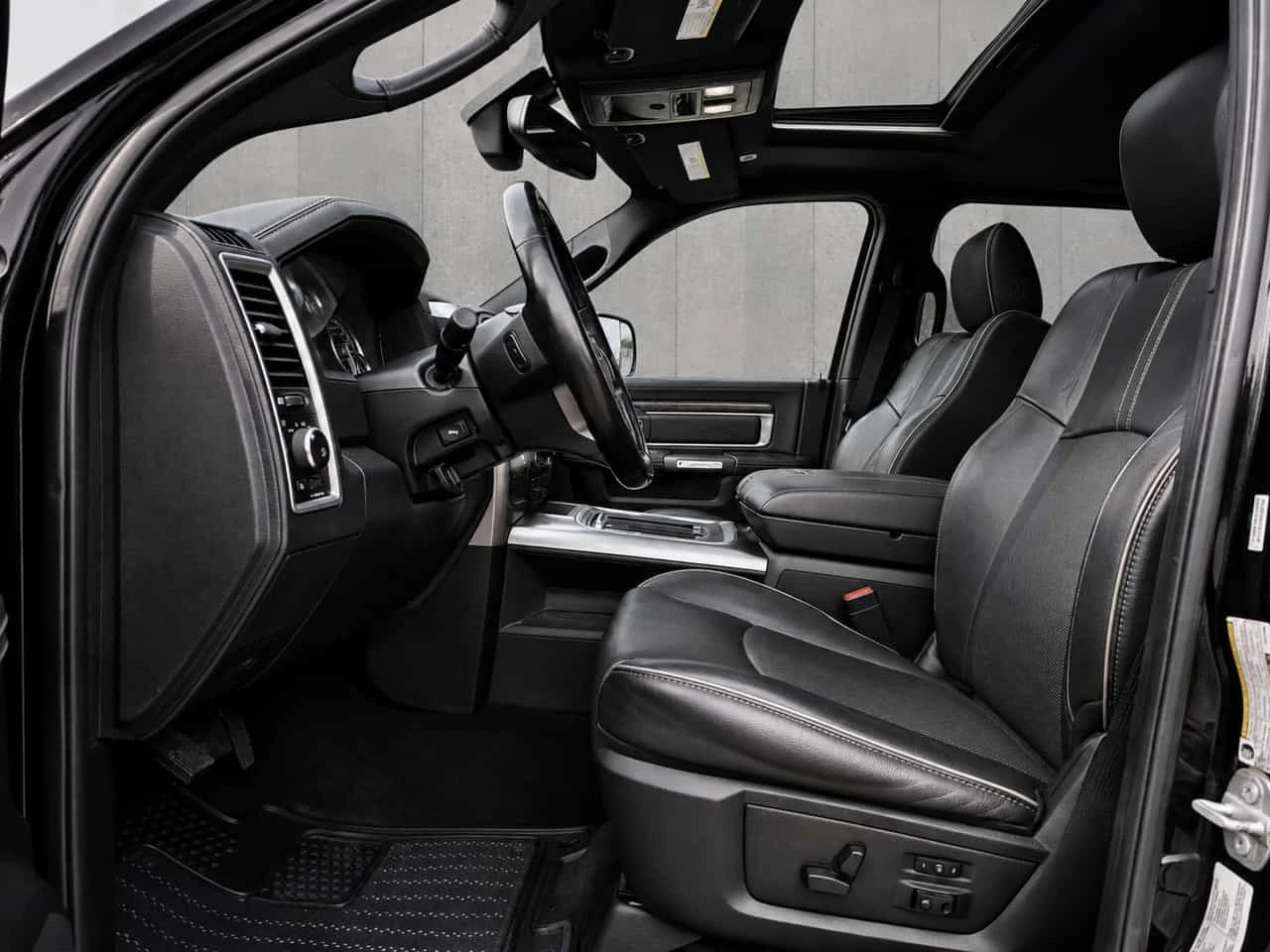Dodge RAM 3500 * Limited * CARFAX * ОПЦИЯ ЗА ФИНАНСИРАНЕ , снимка 5 - Автомобили и джипове - 55753603