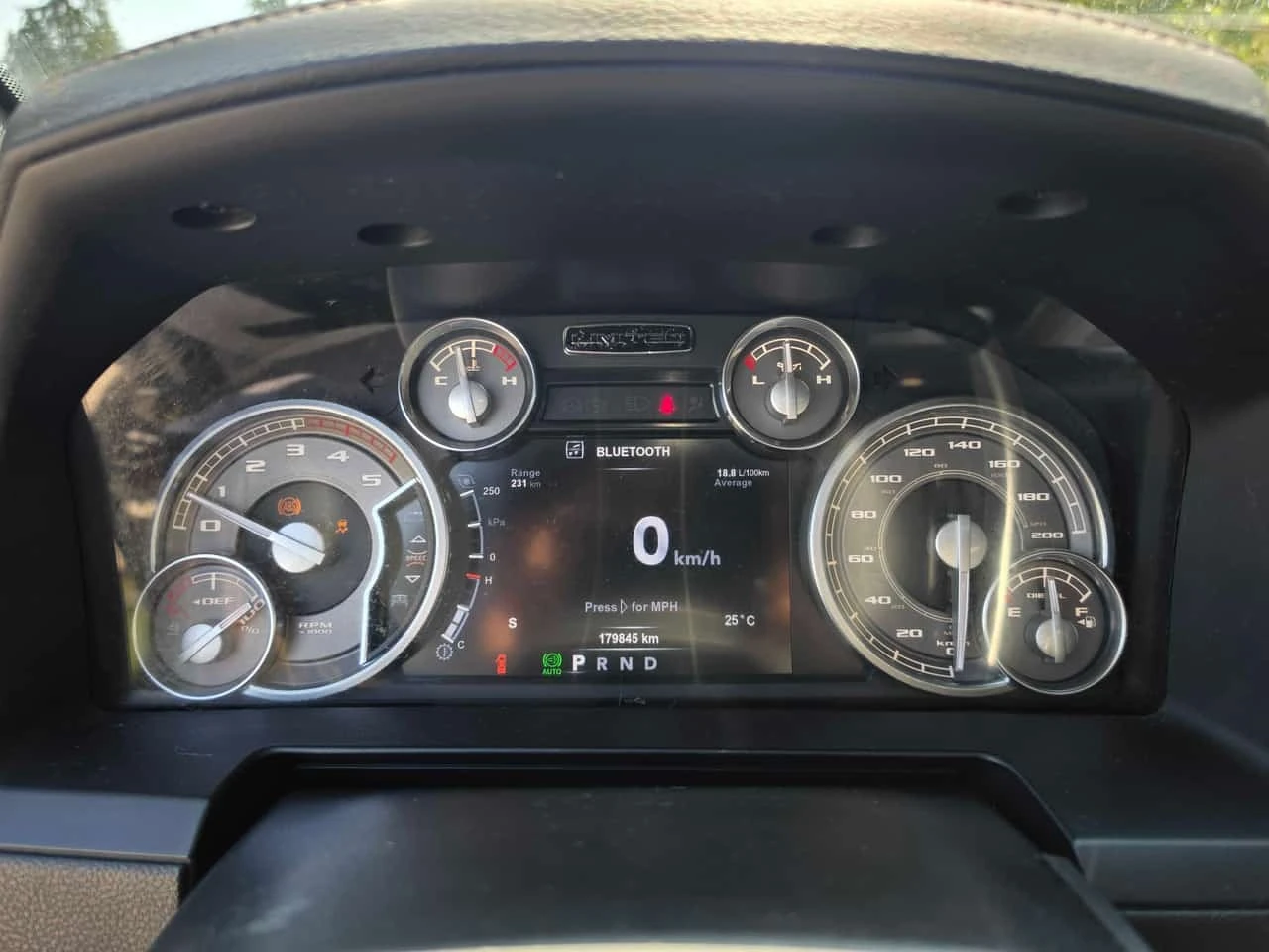 Dodge RAM 3500 * Limited * CARFAX * ОПЦИЯ ЗА ФИНАНСИРАНЕ , снимка 7 - Автомобили и джипове - 55753603