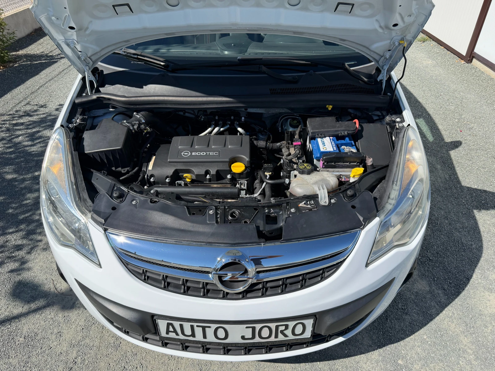 Opel Corsa 1.2i-Газов Инжекцион, снимка 16 - Автомобили и джипове - 56111434