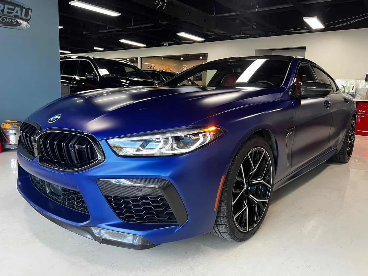 BMW M8 GRAN COUPE XDRIVE | CARFAX | АВТОКРЕДИТ