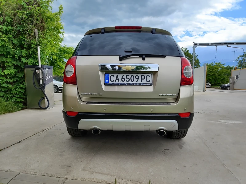 Chevrolet Captiva 2.0 150 KC ., снимка 4 - Автомобили и джипове - 51908811