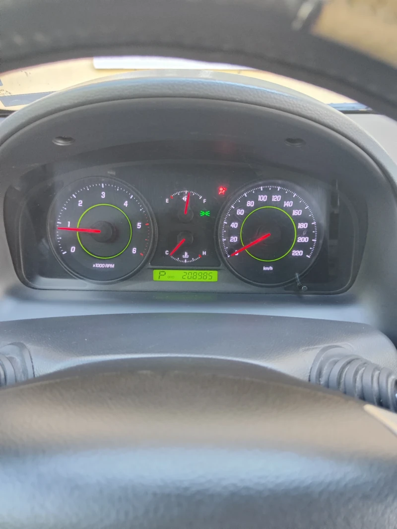 Chevrolet Captiva 2.0 150 KC ., снимка 9 - Автомобили и джипове - 51908811