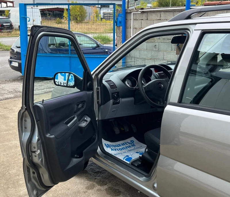 Suzuki Ignis 1.3* 4x4* TOP, снимка 9 - Автомобили и джипове - 51895319