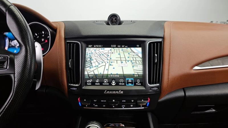 Maserati Levante 3.0 AWD , снимка 14 - Автомобили и джипове - 52454916