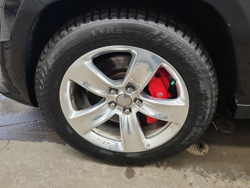 Jeep Grand cherokee SRT* 6.4* DISTRONIC* H&K* CAMERA* FULL* CARFAX* , снимка 15 - Автомобили и джипове - 52723354