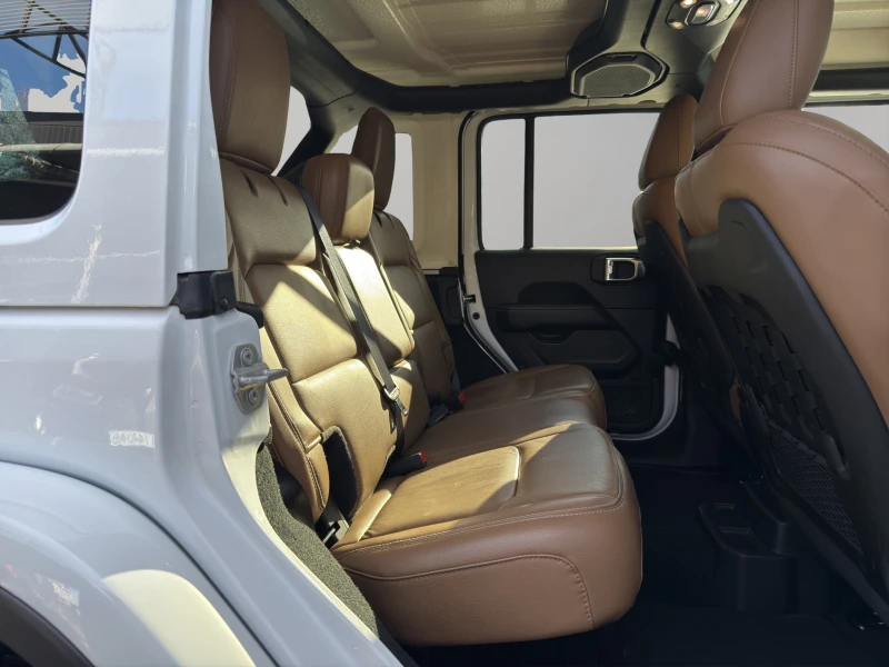 Jeep Wrangler 2.0 t, снимка 15 - Автомобили и джипове - 53044507