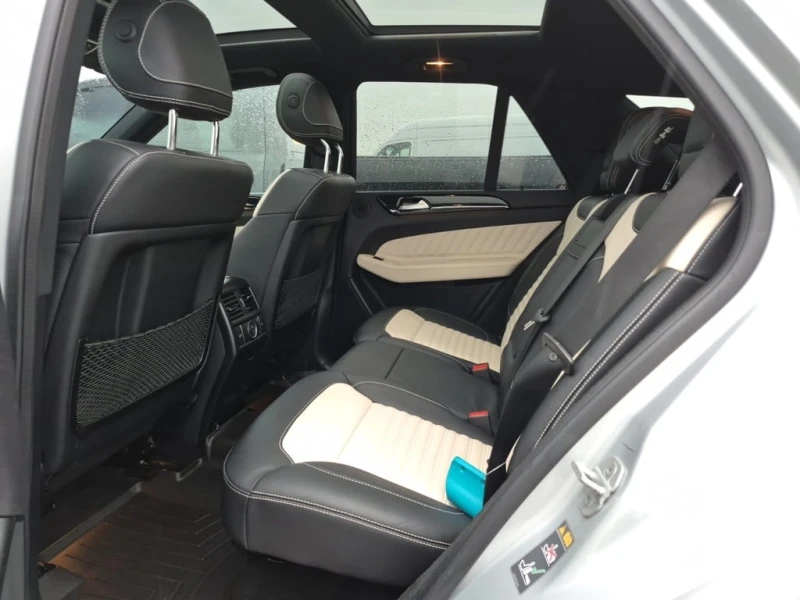 Mercedes-Benz GLE 450 AMG / DISTRONIC / 360 / ПАМЕТИ / PANO / CARFAX, снимка 13 - Автомобили и джипове - 53274225