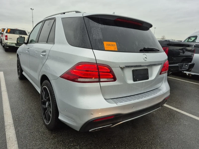 Mercedes-Benz GLE 450 AMG / DISTRONIC / 360 / ПАМЕТИ / PANO / CARFAX, снимка 4 - Автомобили и джипове - 53274225