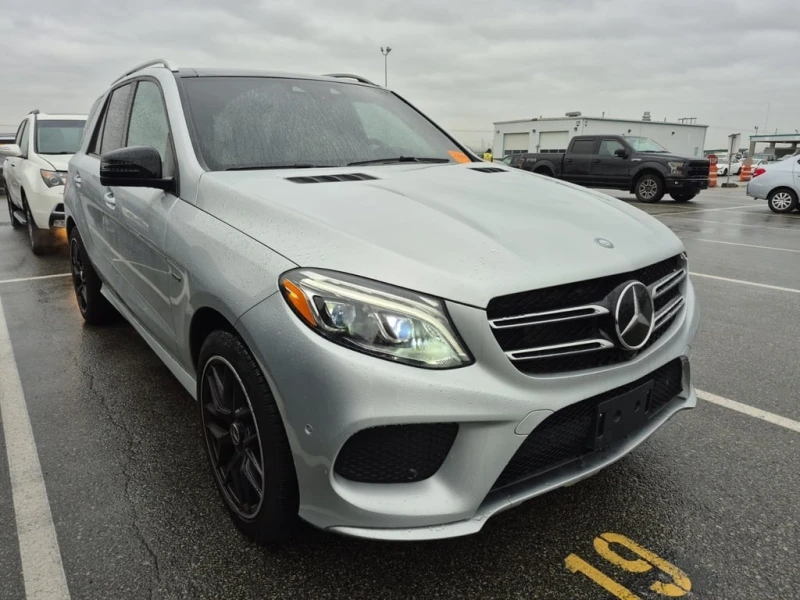 Mercedes-Benz GLE 450 AMG / DISTRONIC / 360 / ПАМЕТИ / PANO / CARFAX, снимка 2 - Автомобили и джипове - 53274225