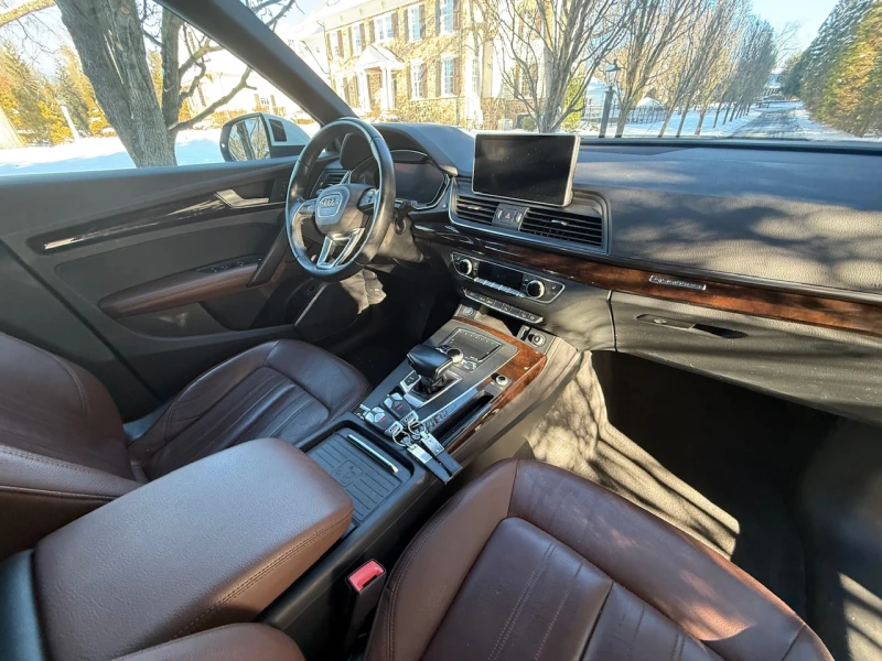 Audi Q5 2.0T* MATRIX* ДИГИТАЛНО* ТАБЛО* 360КАМЕРА* ПОДГРЕВ, снимка 11 - Автомобили и джипове - 53275804