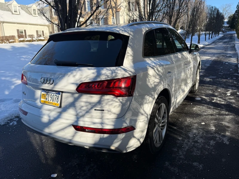 Audi Q5 2.0T* MATRIX* ДИГИТАЛНО* ТАБЛО* 360КАМЕРА* ПОДГРЕВ, снимка 2 - Автомобили и джипове - 53275804