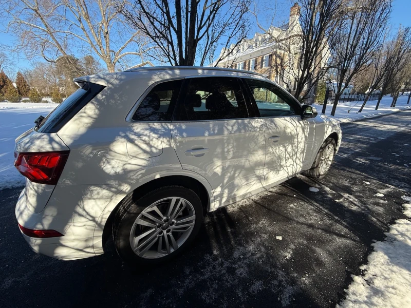 Audi Q5 2.0T* MATRIX* ДИГИТАЛНО* ТАБЛО* 360КАМЕРА* ПОДГРЕВ, снимка 6 - Автомобили и джипове - 53275804