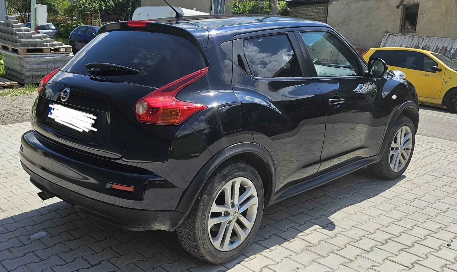 Nissan Juke 1.6 TURBO 4x4 АВТОМАТИК ! - изображение 5