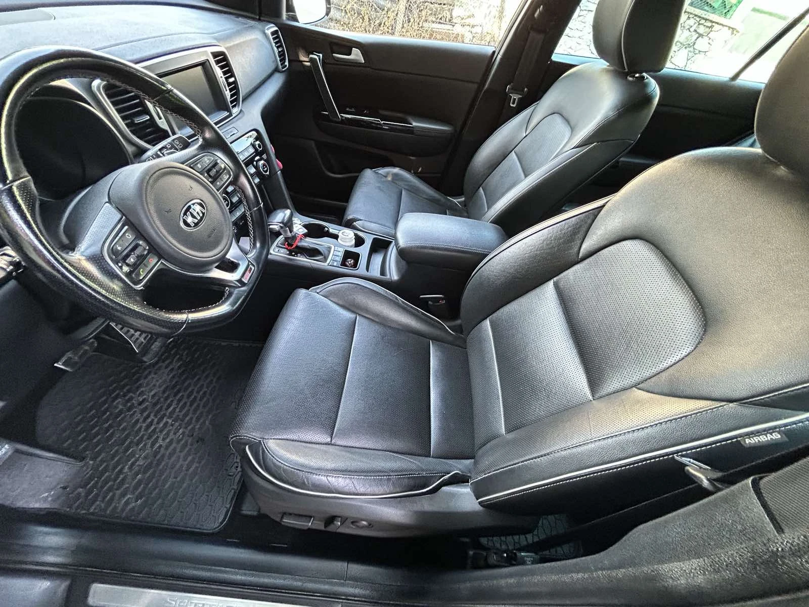 Kia Sportage GT Line - изображение 8