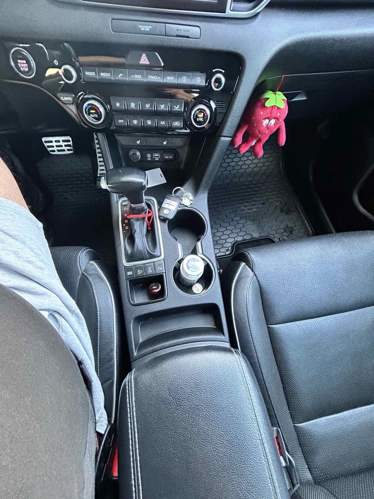 Kia Sportage GT Line - изображение 5