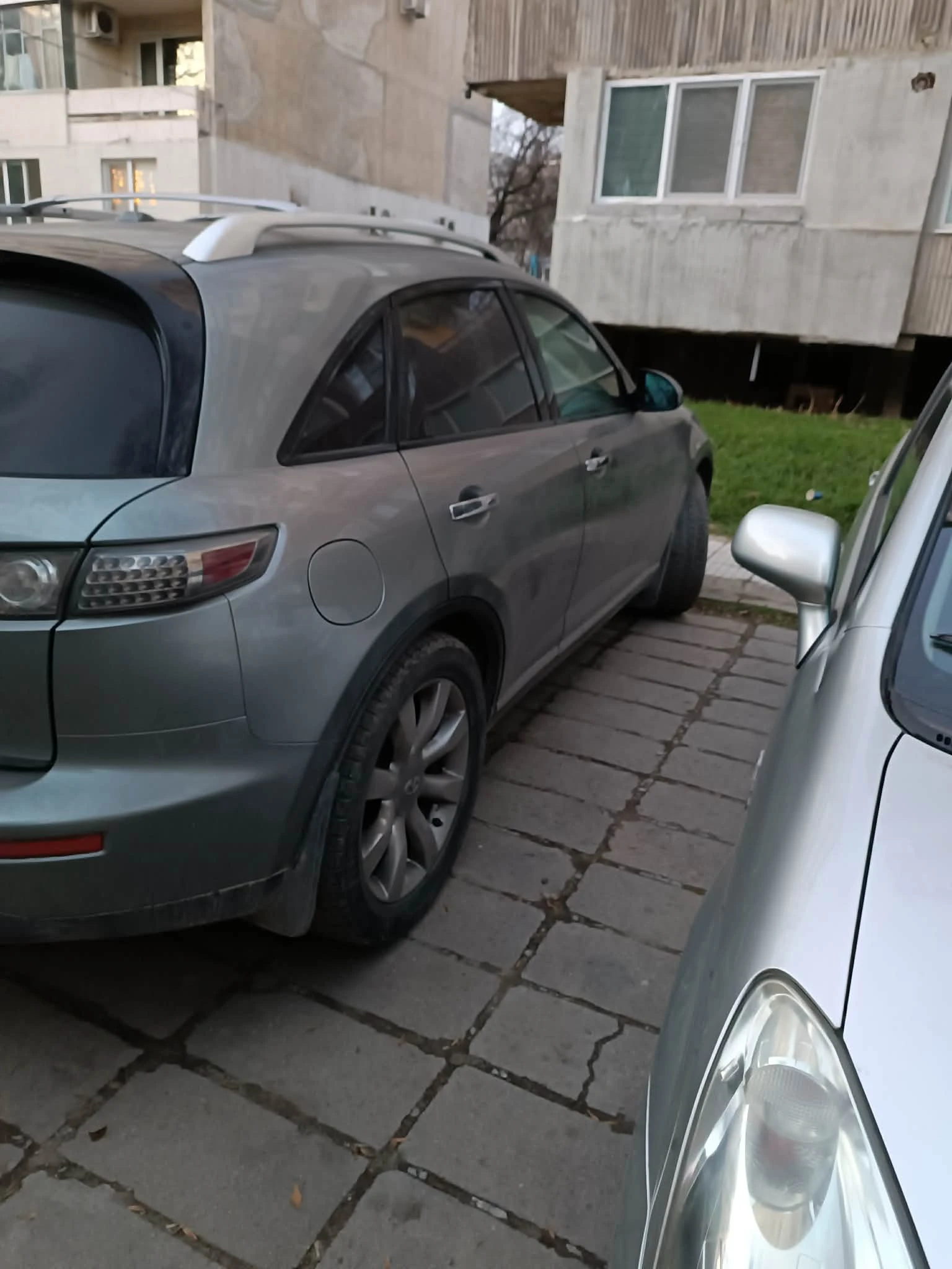 Infiniti Fx 35  - изображение 2